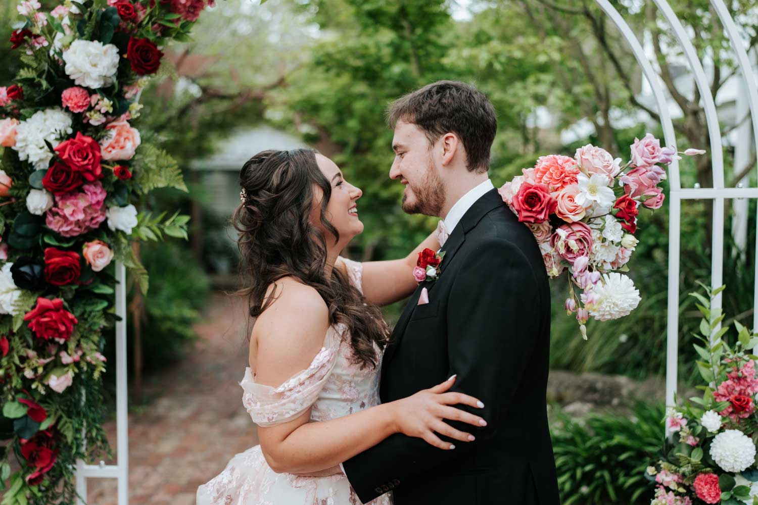 Spring-wedding-ceremony-Potters-Receptions-
